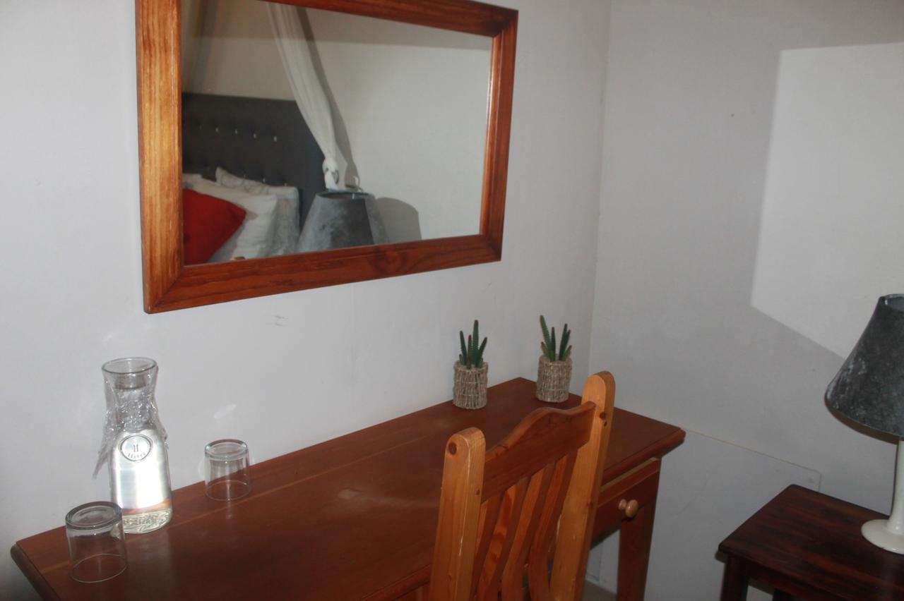 Garden Corner Guesthouse Beaufort West Exterior foto